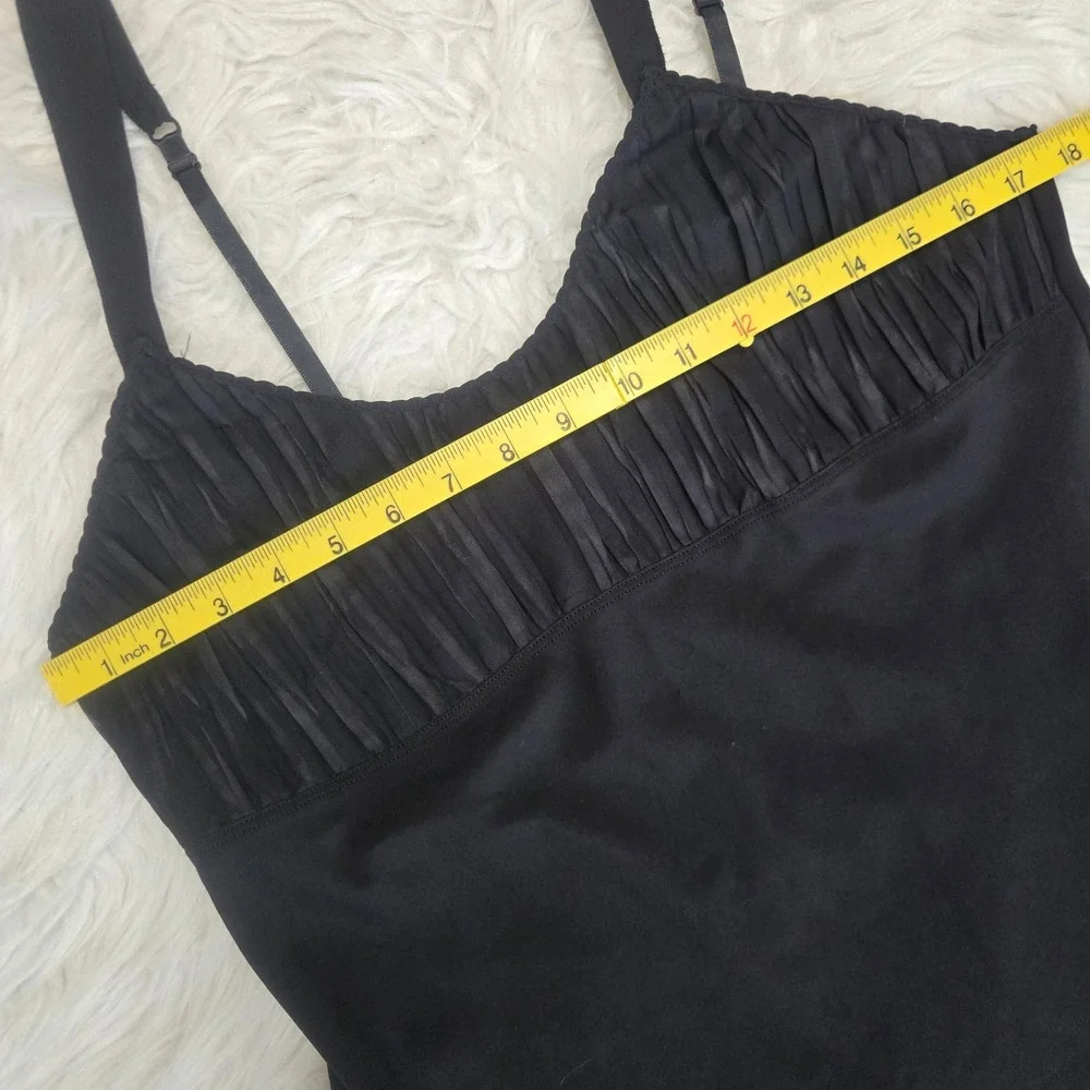 Vanity Fair Vintage Black Full Slip Slipdress Pleated Bodice Scalloped Hem Sz 36